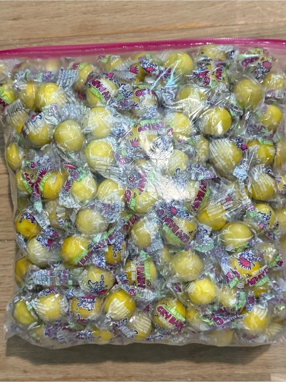 Cry Baby Extra Sour Bubble Gum - Yellow/Lemon